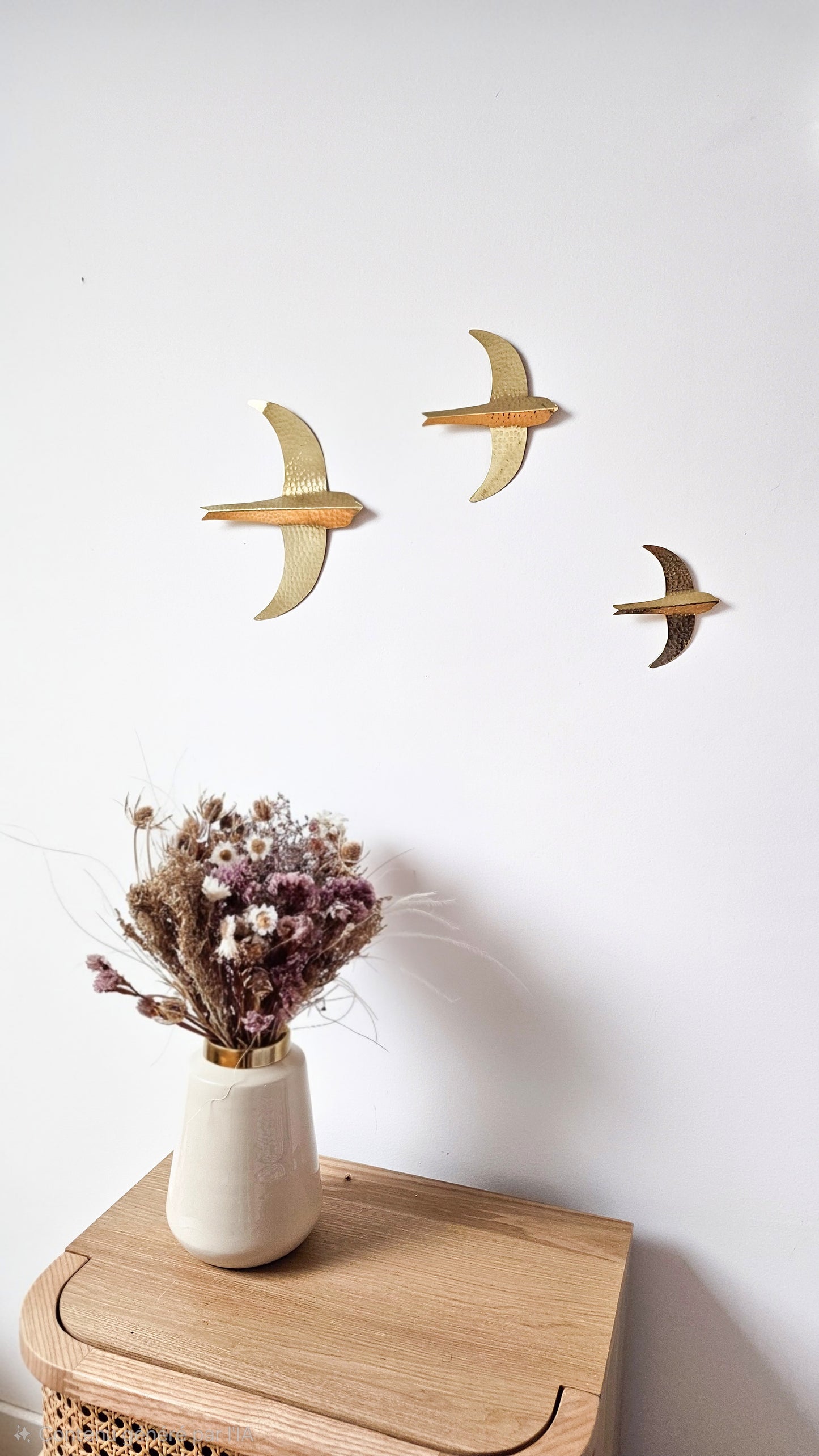 Hirondelles dorées martelées